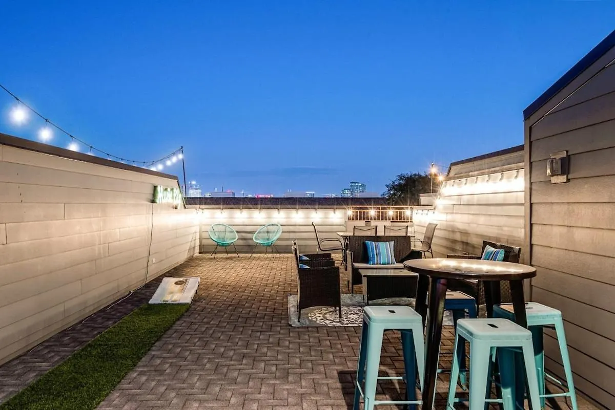 Game Room And Skydeck - Book Today Nashville United States