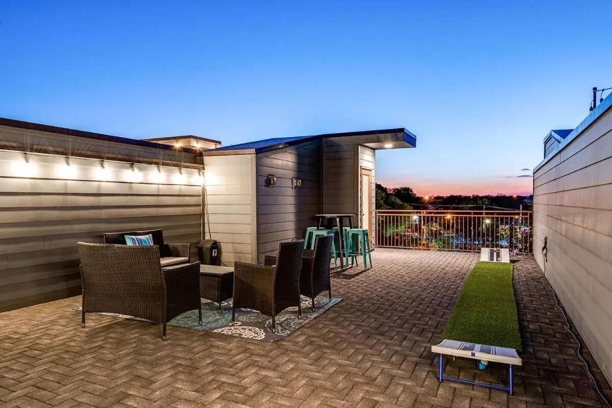 Holiday home Game Room And Skydeck - Book Today Nashville United States